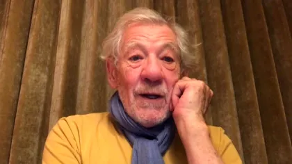 Ian McKellen, deranjat de ce i-a spus regina Elisabeta a II-a în timpul unei întâlniri