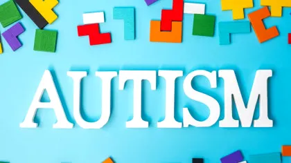 Primul copil din lume diagnosticat cu autism a trăit până la 89 de ani