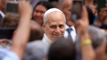 Papa Leon critică șefii care câștigă „de 600 de ori mai mult” decât muncitorii