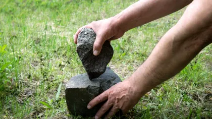 Test de cultură generală. Care este cea mai veche meserie din lume?