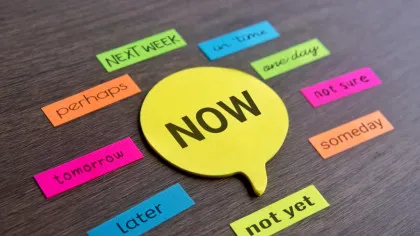 Procrastinarea la vârsta adultă, vizibilă încă din adolescență