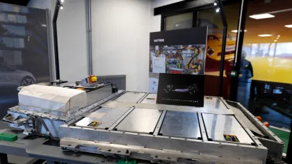 Finlandezii anunță la CES 2026 prima baterie solid-state modulară produsă în serie