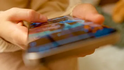 Consumul de știri pe social media și prețul plătit de mintea noastră